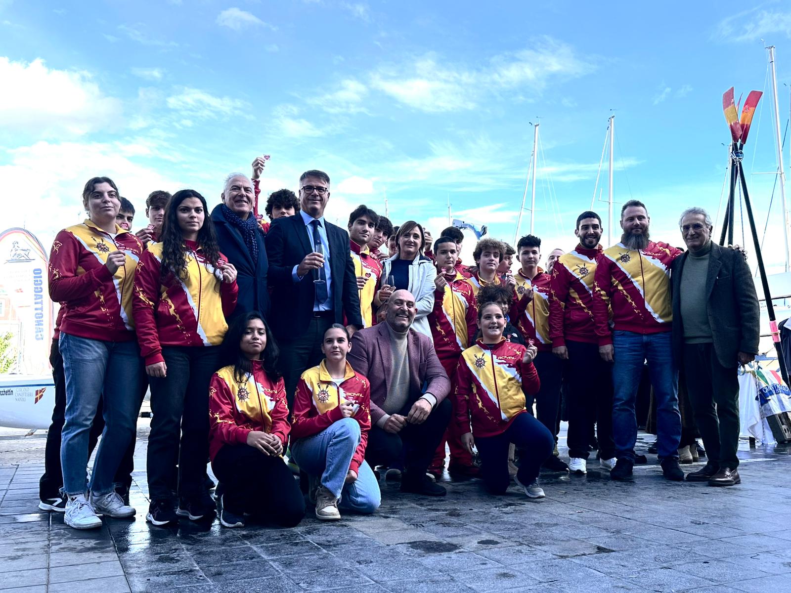 Il Presidente Tizzano Al Varo Delle Barche Della Canottieri Napoli ...